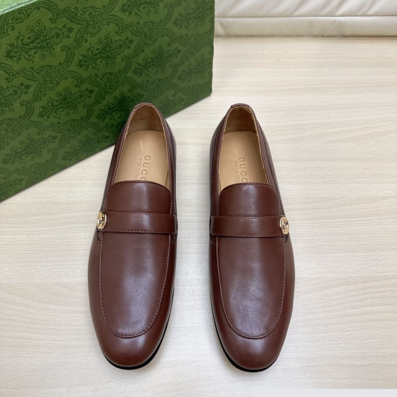 G*u*i leather shoes